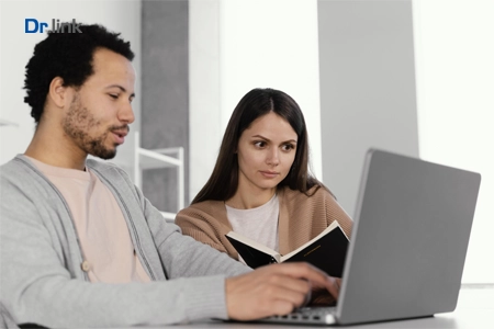 آموزش پرسنل در زمینه مدیریت وبسایت کلینیک